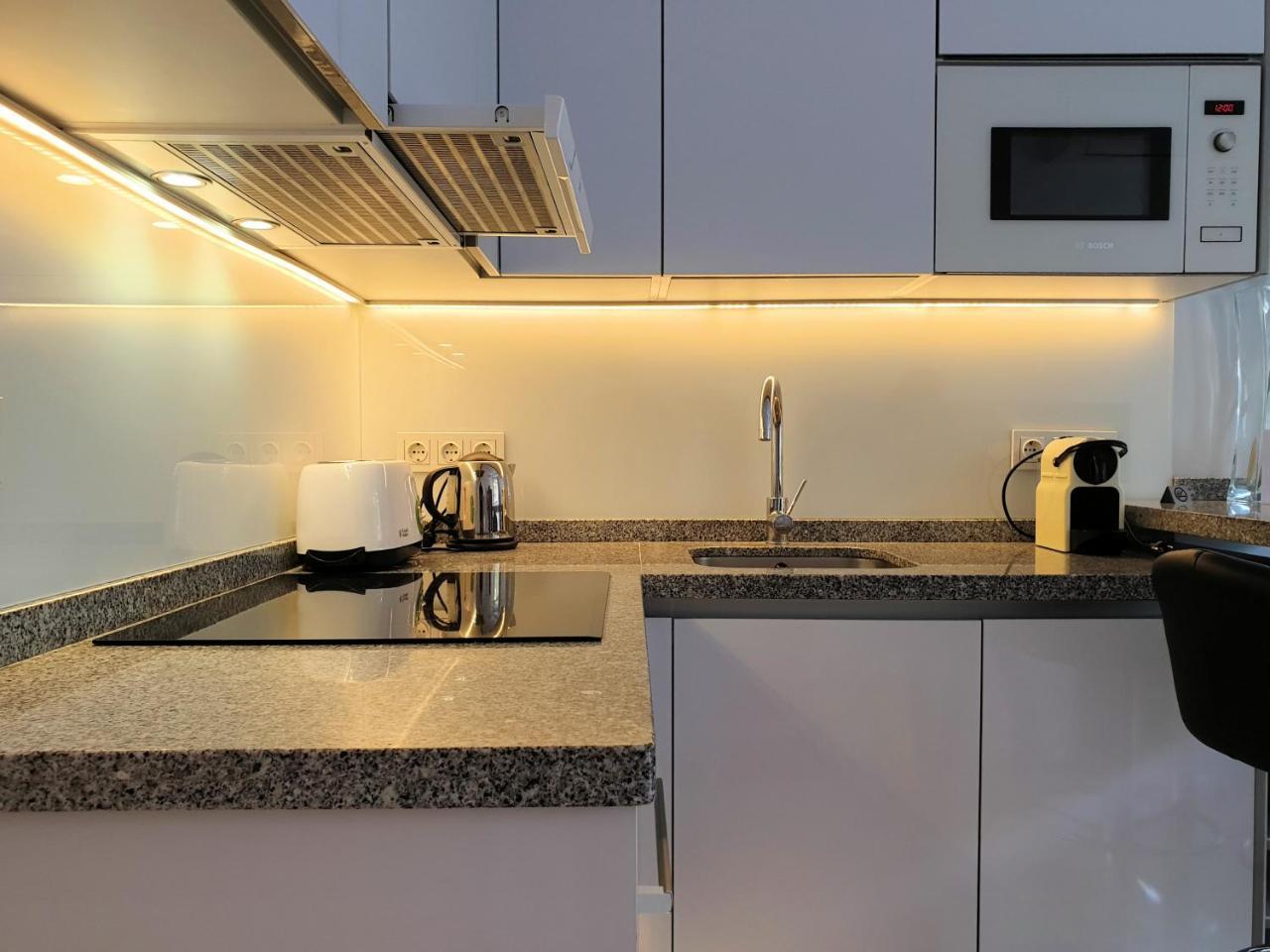 Skol Apartments 马尔韦利亚 外观 照片